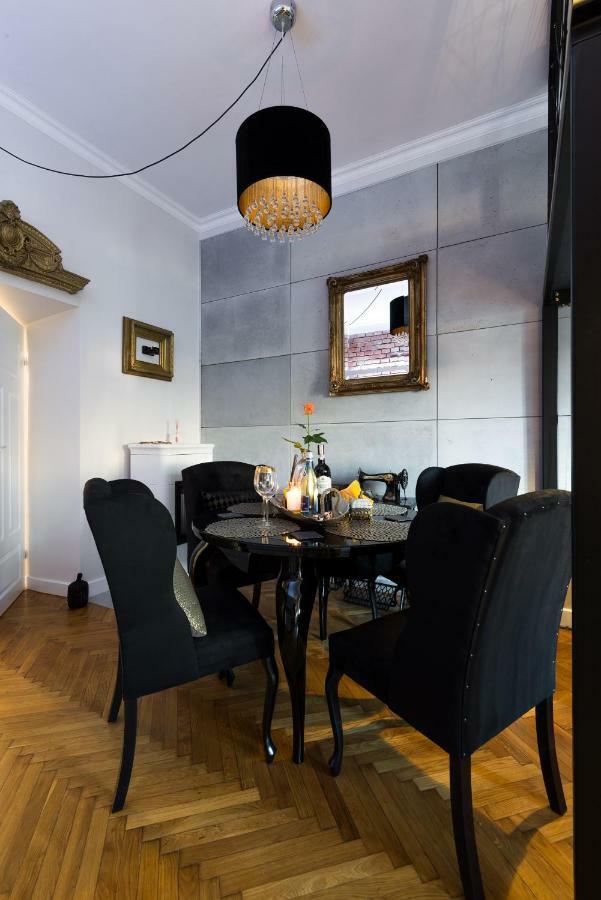 Home Far From Home Cracovia Esterno foto